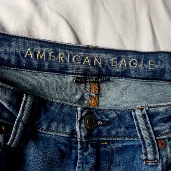 AE Airflex + Athletic Fit Jean - Picture 5 of 8